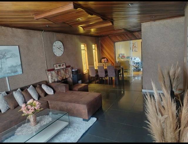 4 BEDROOM PROPERTY TO RENT IN DOBSONVILLE